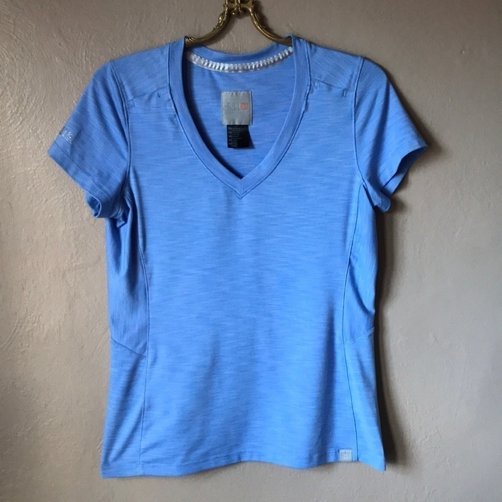 5.11 Tactical Skyway V-neck Tee Size Medium